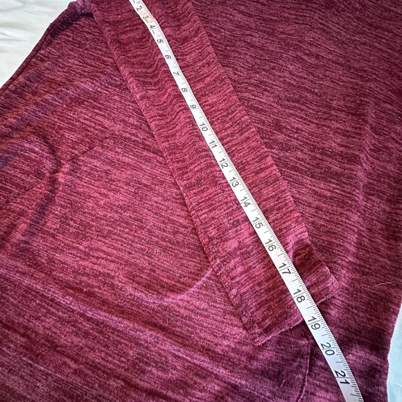 Women’s Space Dye Maroon Cowl Neck Kangaroo Pocket Pullover. Drawstring. Small. - Picture 7 of 10